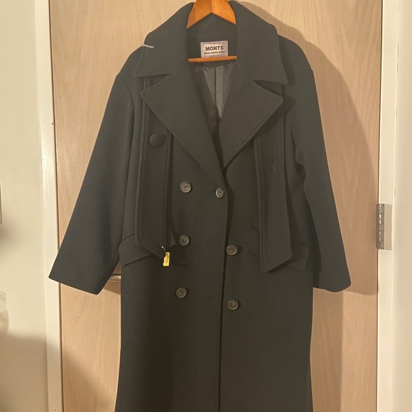Women’s Oversized Wool Black Coat with Waist Belt - Picture 2 of 2